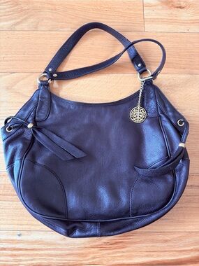 Juicy Couture Black Pebbled Leather Shoulder Bag with Gold Charm Vintage Y2K